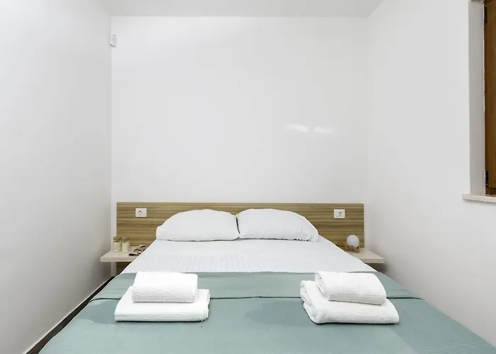 In Near Volme * Banjole