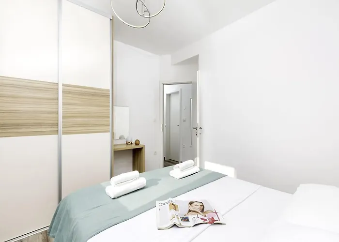 In Near Volme * Banjole